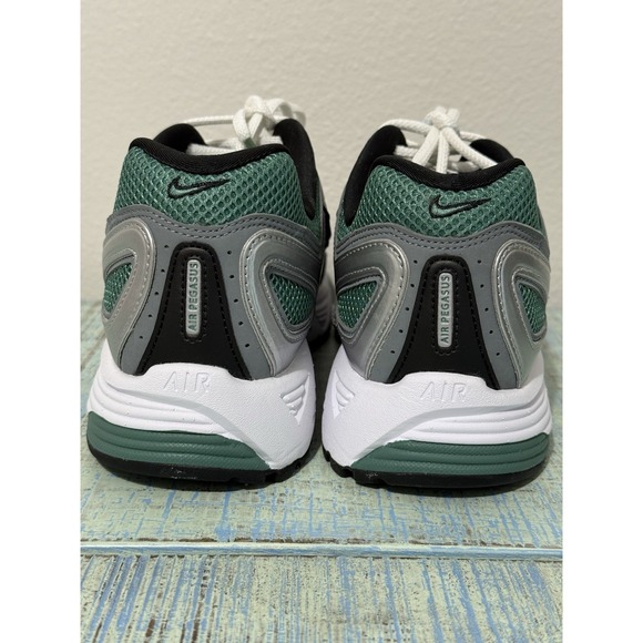 Size 9.5 - Nike Air Pegasus 2K5 Metallic Silver Bicoastal New Without Box. - Picture 6 of 8